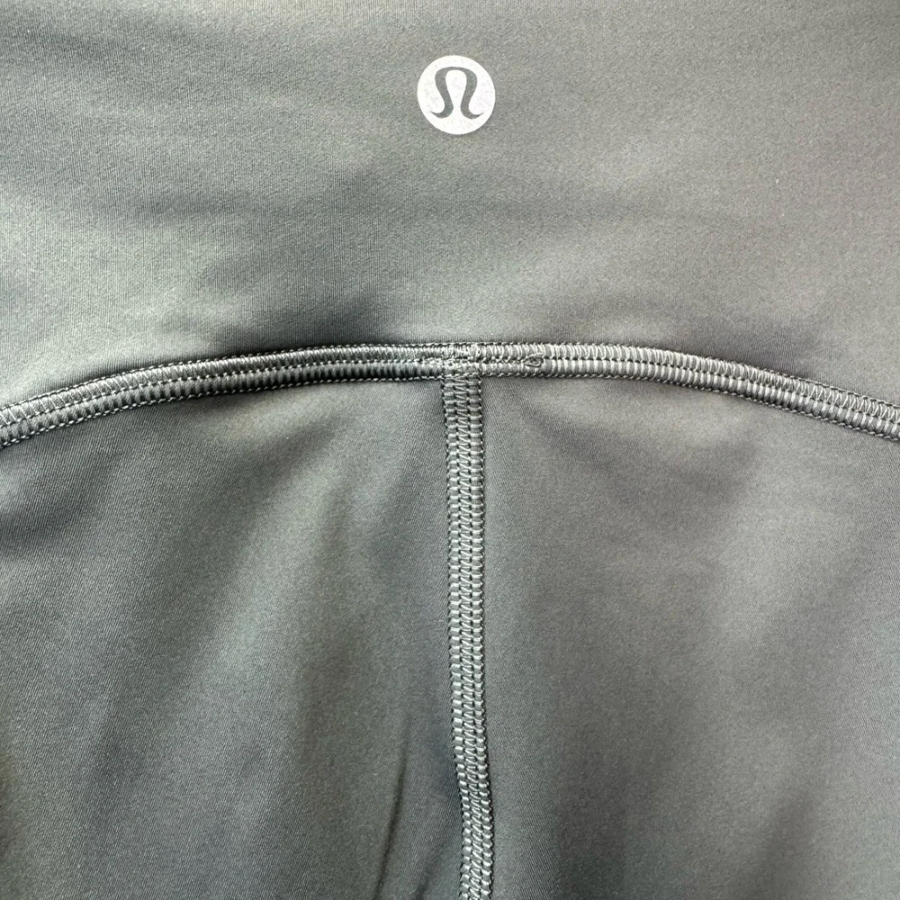 Lululemon Dark gray Perforated Leggings size 4